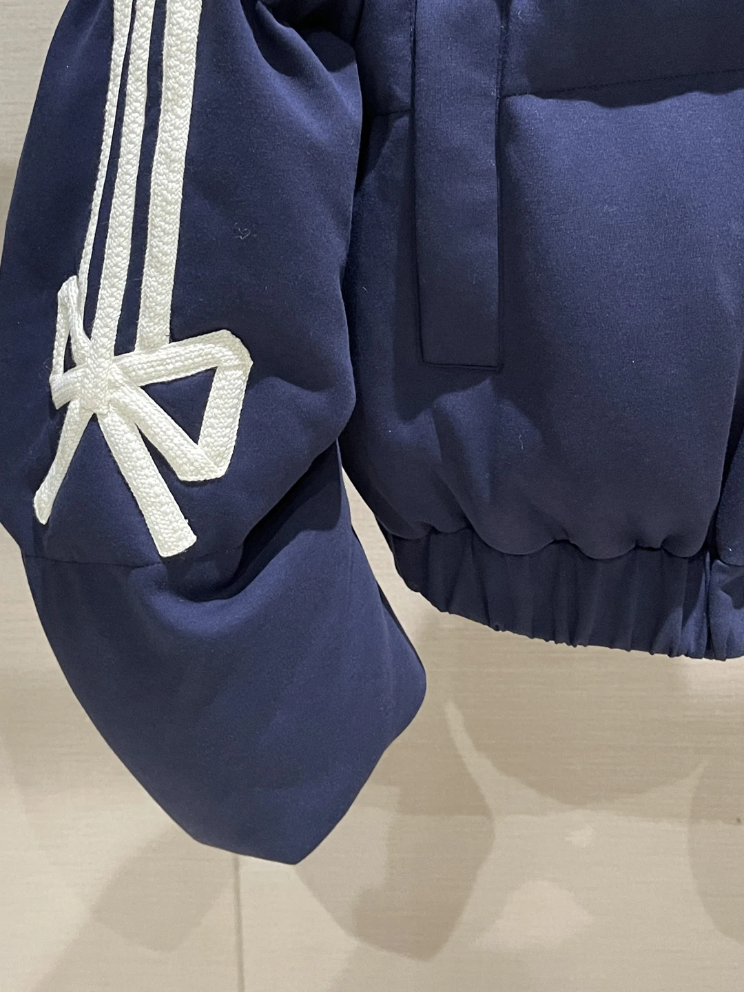 Leggero casual lungo Sve collo alto da donna in piuma Jaet Knot Autunno Inverno New Sle Blue Lady Commute Sle