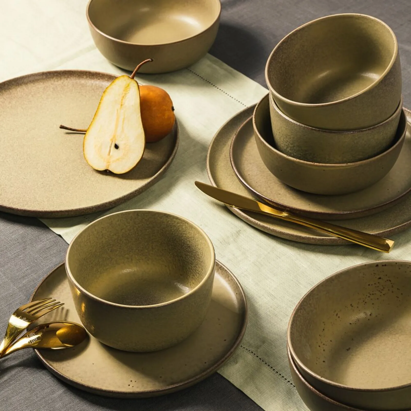 

US James Street 16-Piece Stoneware Dinnerware Set - Toast Cream