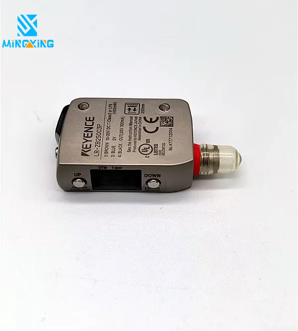 Keyence LR-ZB250C3P Self-contained CMOS Laser Sensor Rectangular W/ M8 4-pin Connector Type 250 Mm PNP Output 10-30 VDC New