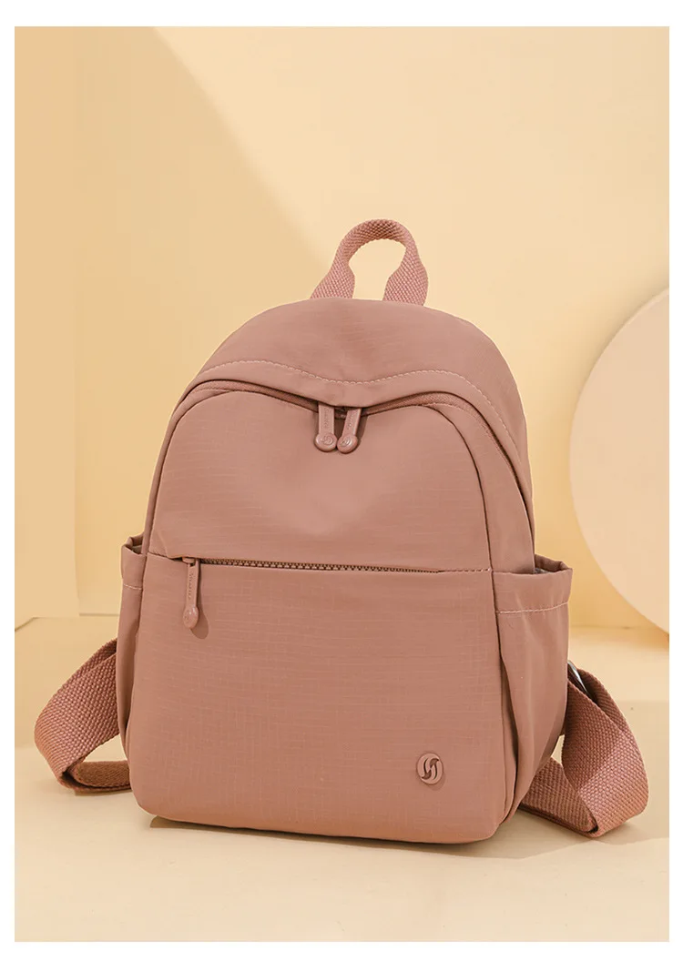 Stilvoller, minimalistischer Rucksack für Damen, leichte Reisetasche mit Telefonschlüsselaufbewahrung, kleiner, schicker Rucksack – Detail 18