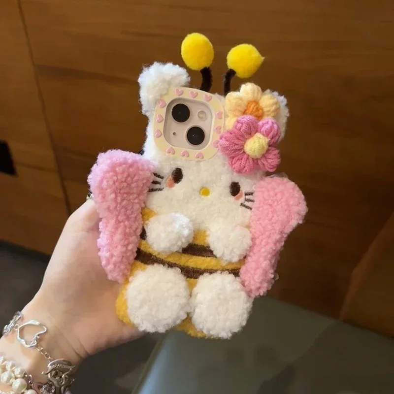 Plush Hello Kitty Phone Case Cartoon Bee Sanrio Iphone15 14 13 12 11 Pro Max Phone Case Cute 3D Winter Warm Shockproof Drop Case