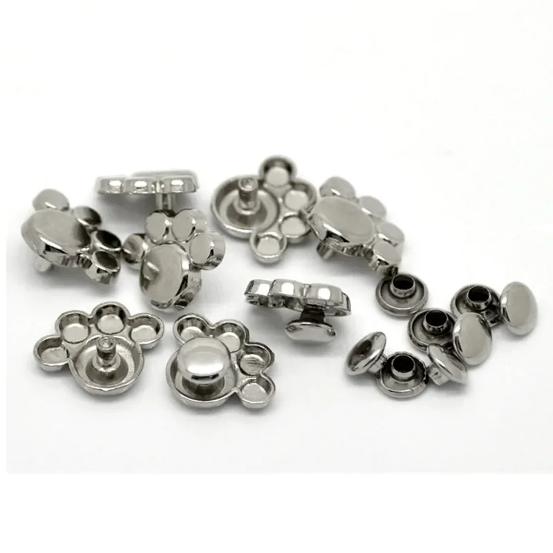 

250Sets Silver Tone Bear Dog Paw Metal Classic Spikes Rivets Studs Spots For Hats Bags Decorative Accessories Wholesale 17x13mm