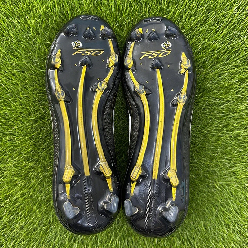 أحذية كرة القدم للرجال خفيفة المجتمع المرابط أحذية كرة القدم في الهواء الطلق للجنسين النساء مباراة FG/TF أحذية رياضية عالية الجودة المهنية