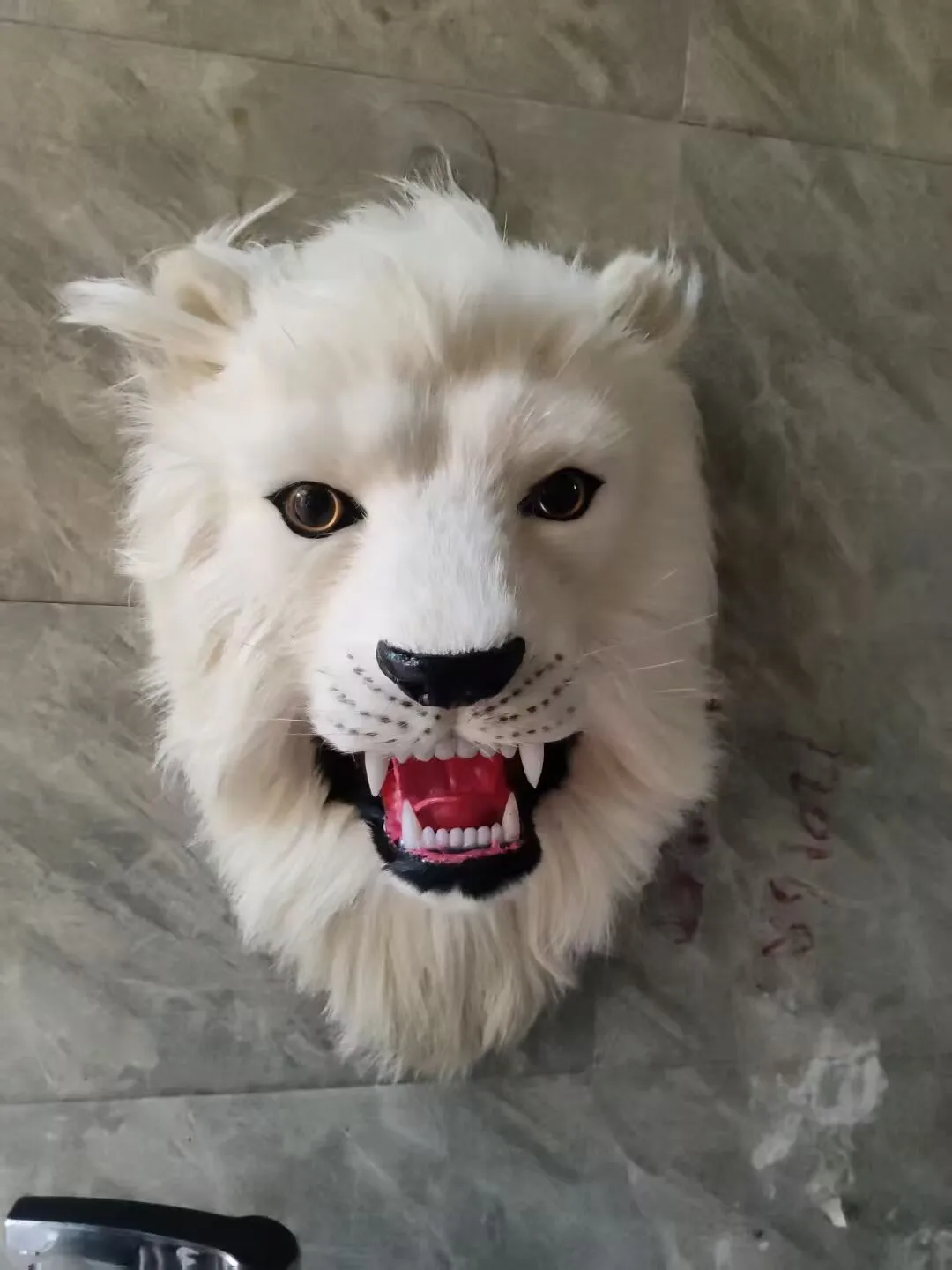 35cm Big Simulation White Lion Head Model Home Decoration Plastic & Fur Realistic Animal Head Decor