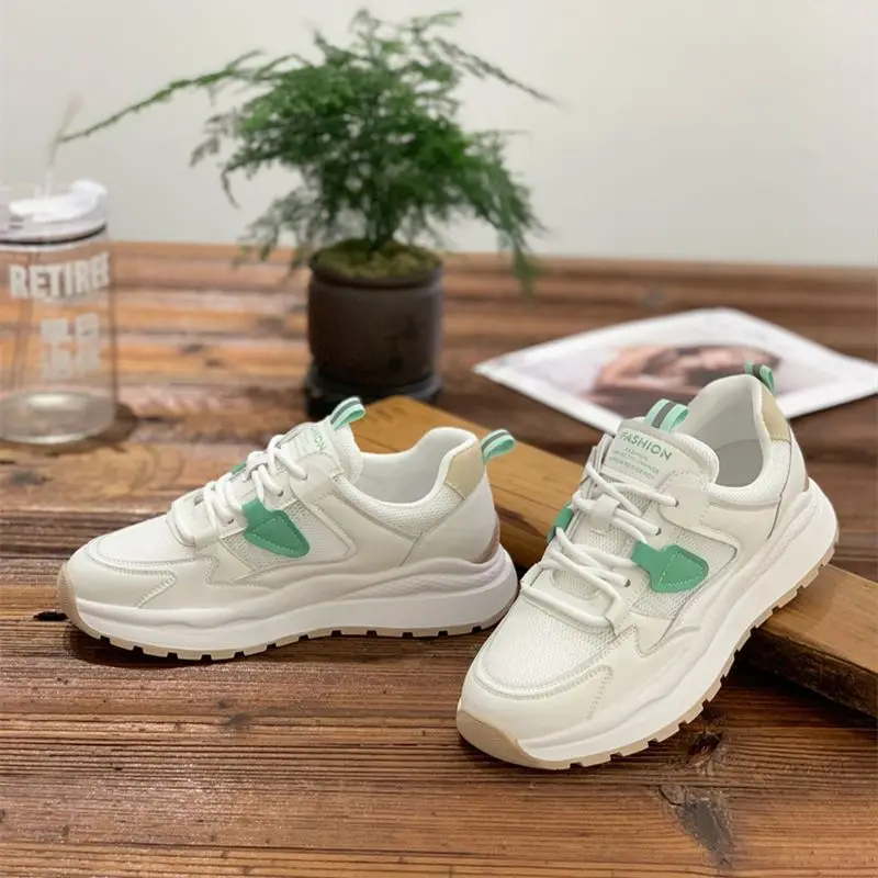 2026 Spring Summer Novel Female Aesthetic Air Flow Seoul Ivory Leisure Multifunctional Retro Trainer Shoe