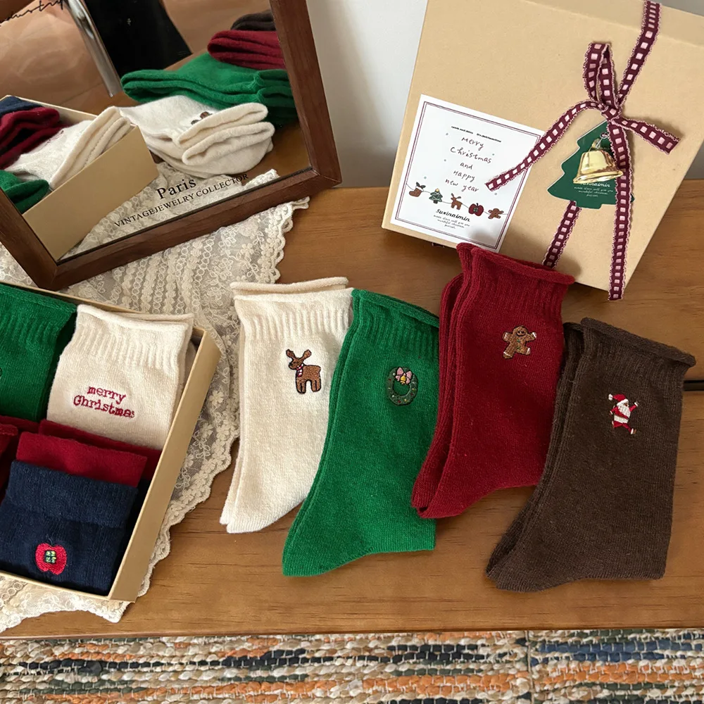 Christmas Socks Cartoon Embroidery Japanese Kawaii Cute Medium Tube Socks 2026 New Autumn and Winter Wool Socks Christmas Gifts