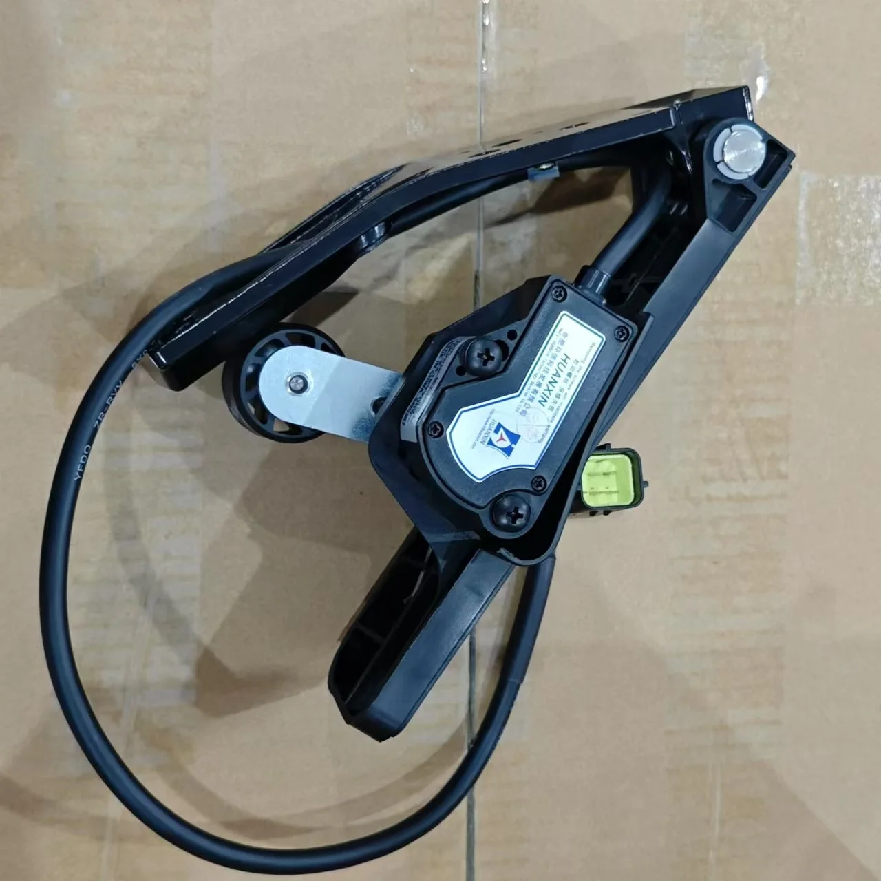 

2025/Electric Throttles (foot Pedal Accelerator) Mtf1290052 Mtf1290053 Club Car Spare Parts 4805 Accelerator for Electric Golf C