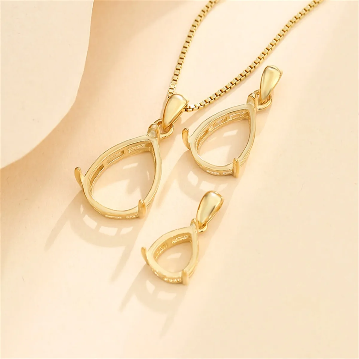 

Подвеска из серебра 925 пробы с покрытием из желтого золота для кабошона-капли 6x8 мм/7x9 мм/8x10 мм/10x14 мм/13x18 мм