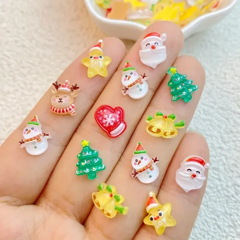 20 stks Kerst Charms Nail Art Herfst/winter Decoratie Onderdelen Nieuwjaar 2025 Kerstman Sneeuwpop Beer 3D Cartoon Nagel accessoires