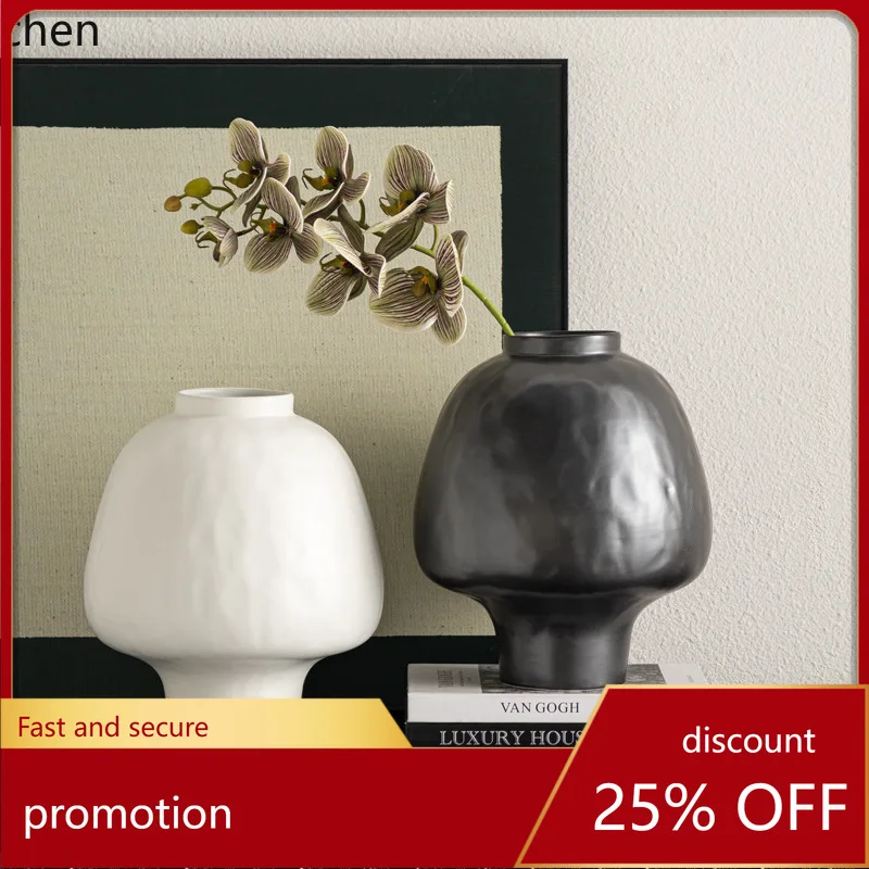 

CZ Black and White Texture Ceramic Vase Abstract Irregular Shape for Homestay Entrance Living Room Desktop Hydroponic Vase