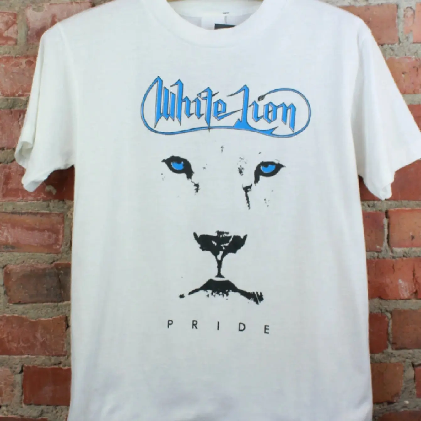 Men's White Lion Pride Album Cover T-Shirt Bohemian Lion of Pride Design with Iconic Logo Short Sleeve Crew Neck Tee