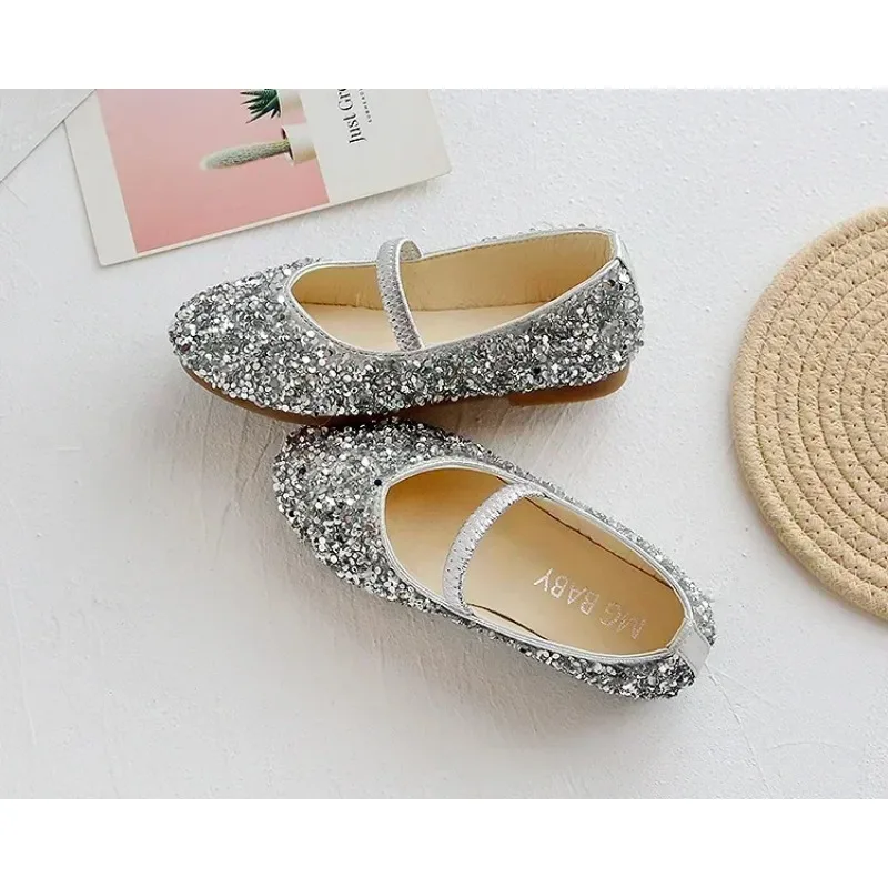 2025 Frühling 1 bis 12 Jahre alte Mädchen-Kleiderschuhe Beauty Pointed Toe Teen Girl Lederschuhe Bling Princess Hochzeitsschuhe – Detail 12