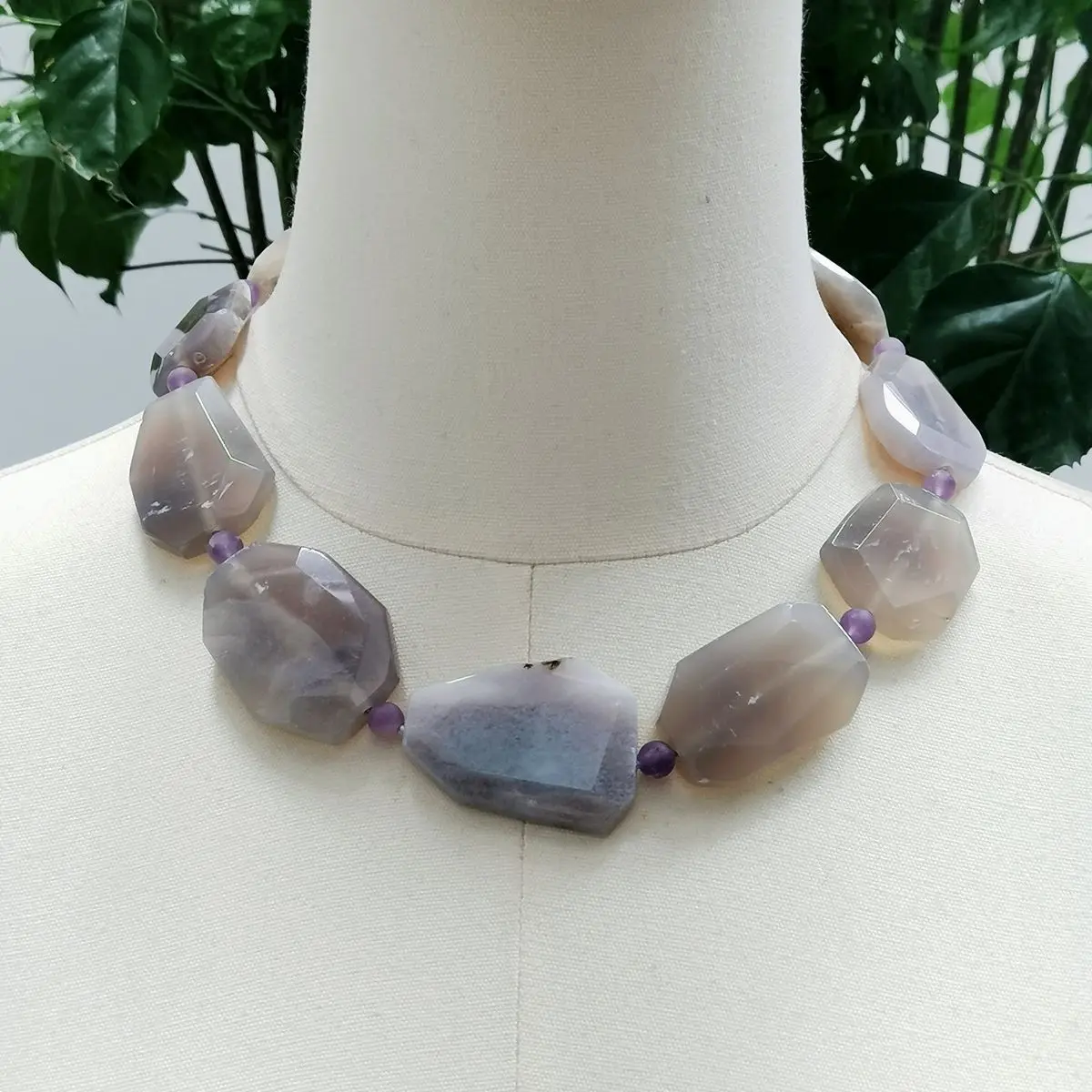 

Lii Ji Real Stone Gray Color Necklace 49cm Gray Agate Amethyst Choker Necklace Stock Sale Women Jewelry