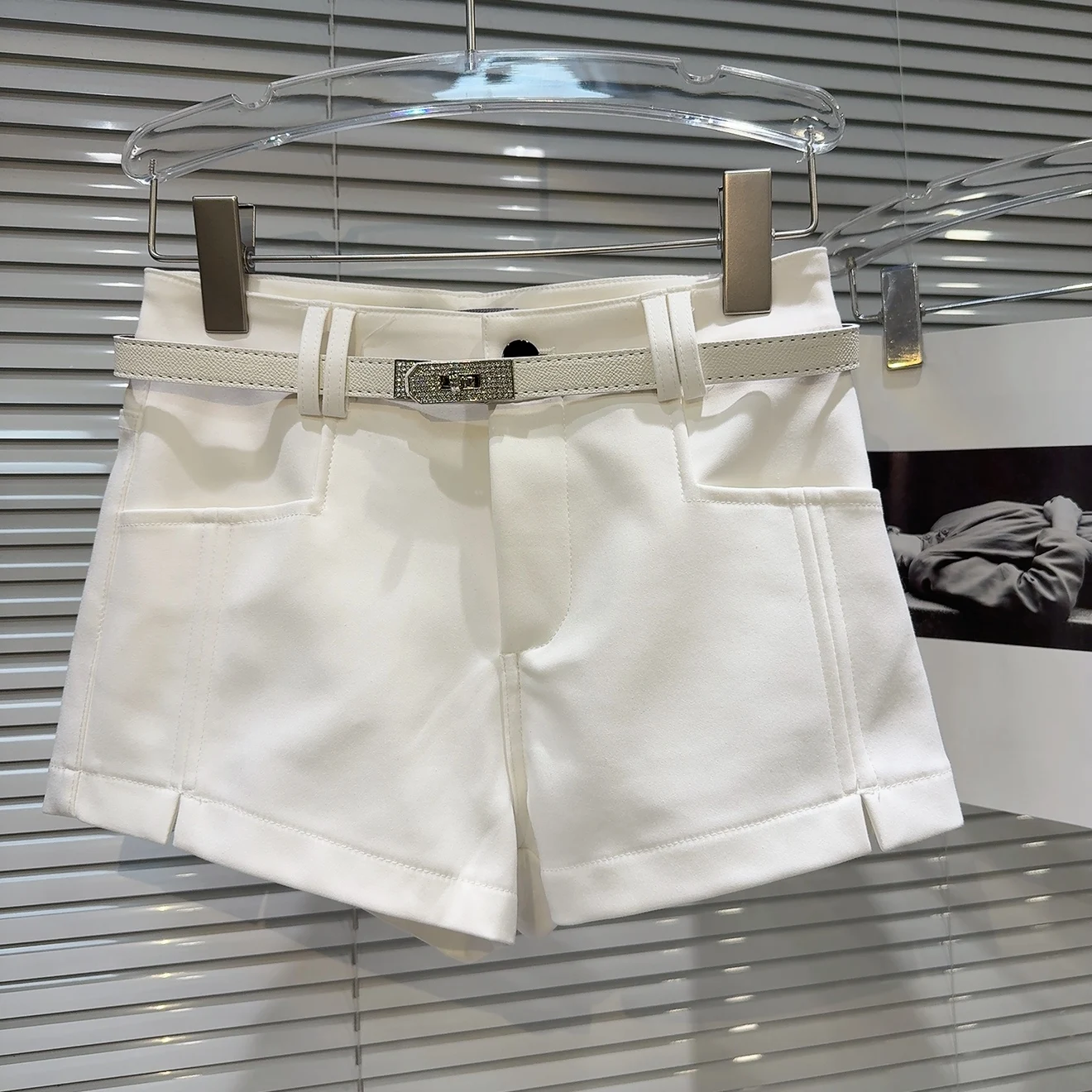 ファイオナブル ダイヤモンド装飾 無地 ベルト付き オルトス レディース カジュアル ストレートレッグパンツ ティー丈ニット