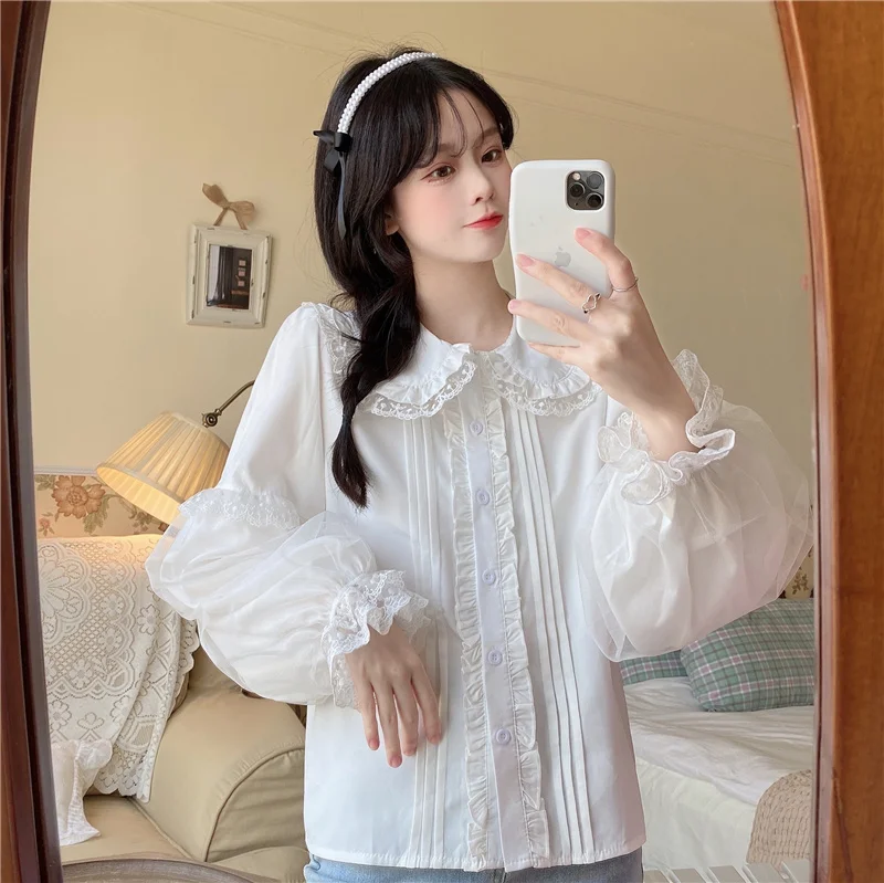 

2022 Japanese Lolita Style Women White Blouse Peter Pan Collar Loose Cute Blusas Lace Ruffles Kawaii Long Sleeve Elegant Shirt