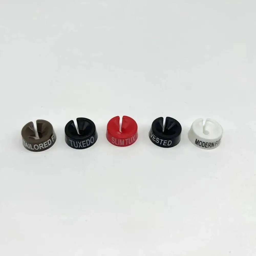 20 pz Indumento Regolare Gancio Dimensioni Marker Appendiabiti Sizer Tag In Plastica Indumento Dimensioni Marker Anelli Per Negozio di Abbigliamento Negozio di Appendiabiti