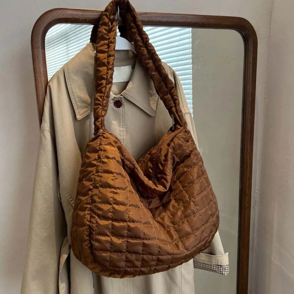 

Casual Nylon Cloud Tote Bag Large Capacity Korean Ins Style Cloud Shoulder Bag Portable Personality Cloud Handbag Travel