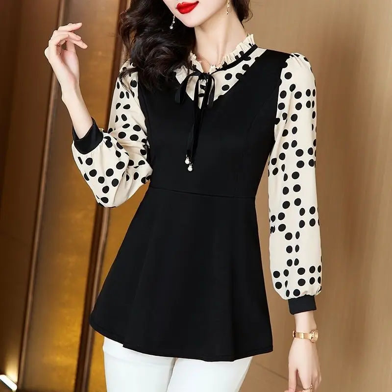 Long Sleeved Polka Dot Top for Spring and Autumn New Style for Slimm Casual and Age Reducing Medium to Long Length Base Shirt