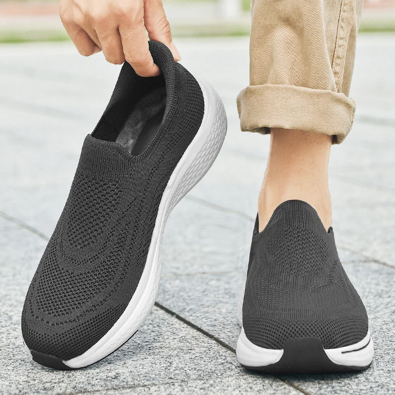 

Men summer breathable fly woven mesh lazy non slip lightweight casual suitable for daily travel of middle-aged elderly people