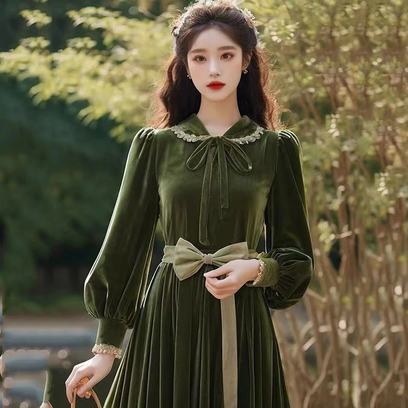 Korean Hepburn Style Green Velvet Dress women\'s 2024 Autumn Winter Long Dresses Princess Elegant Vintage Luxury Vestidos Female