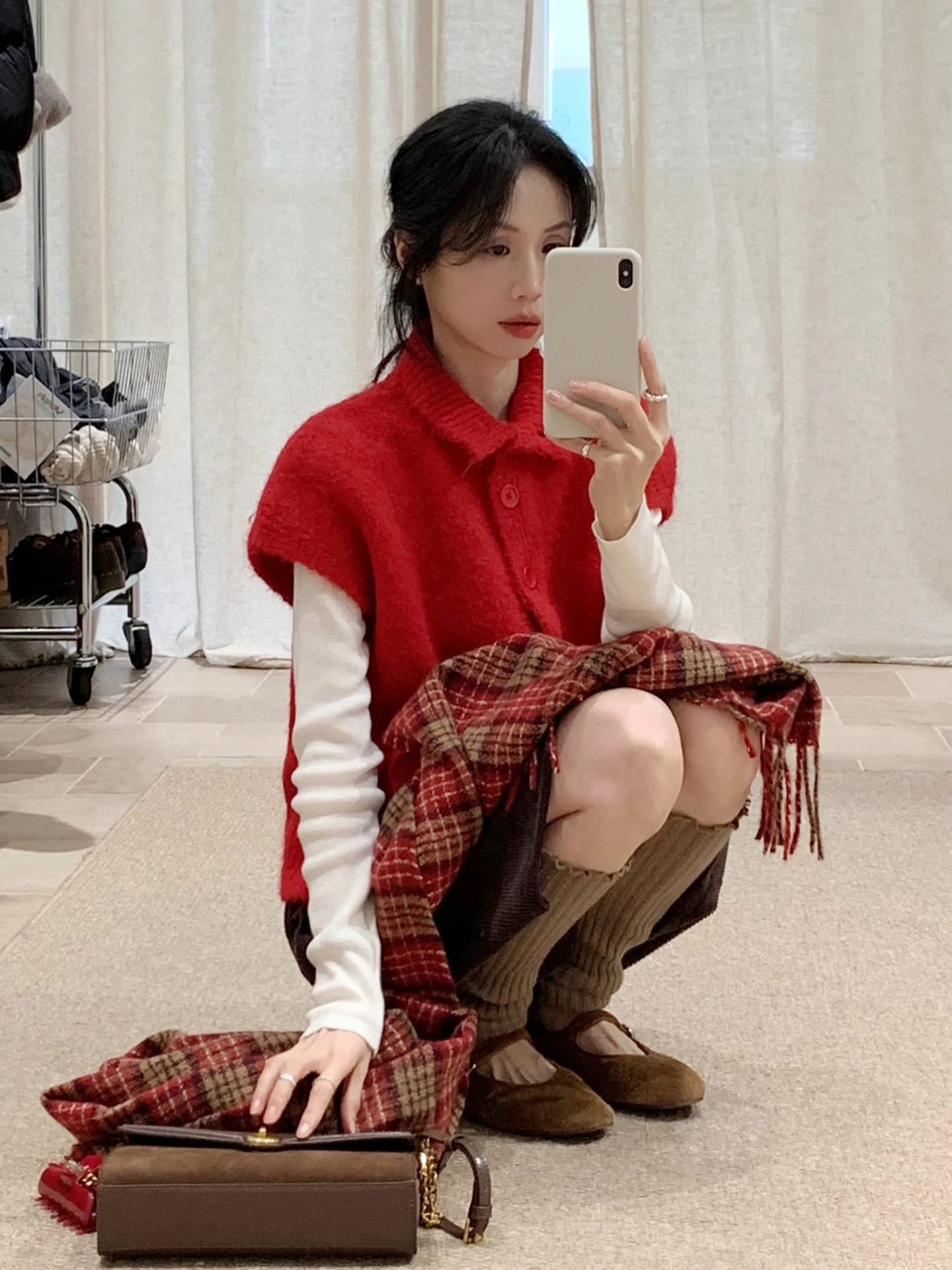 

Красный вязаный шерстяной кардиган для женщин: осенне-зимний повседневный модный дизайн, универсальный топ с воротником и одной пуговицей