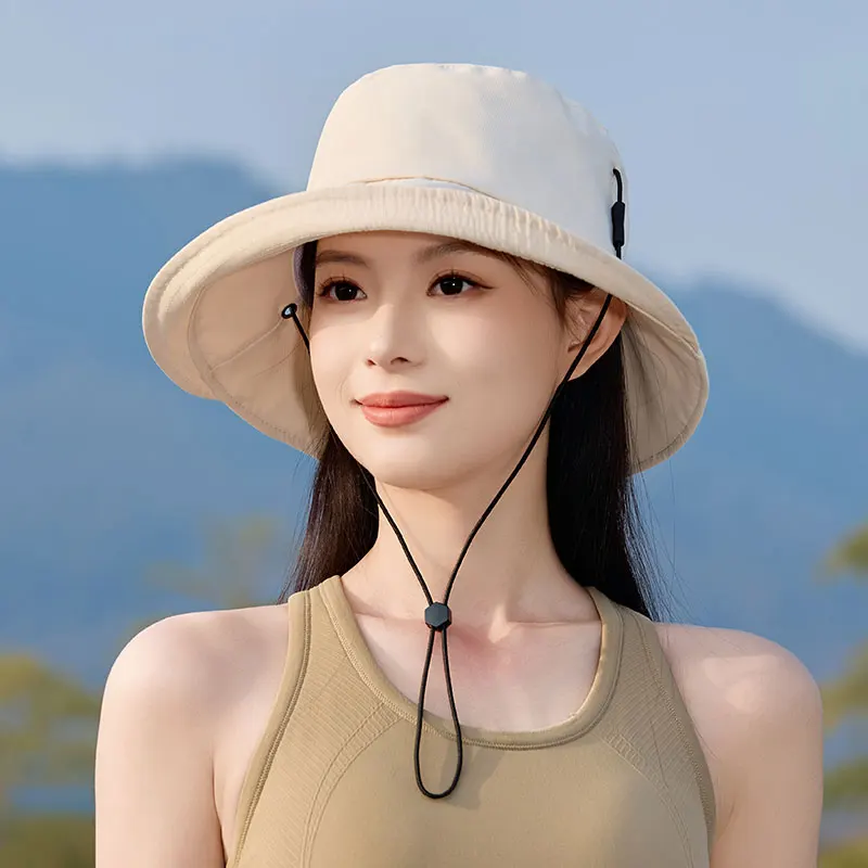 Chapéu balde de designer feminino proteção uv aba larga boné de pescador respirável alça à prova de vento para o verão ao ar livre caminhadas praia