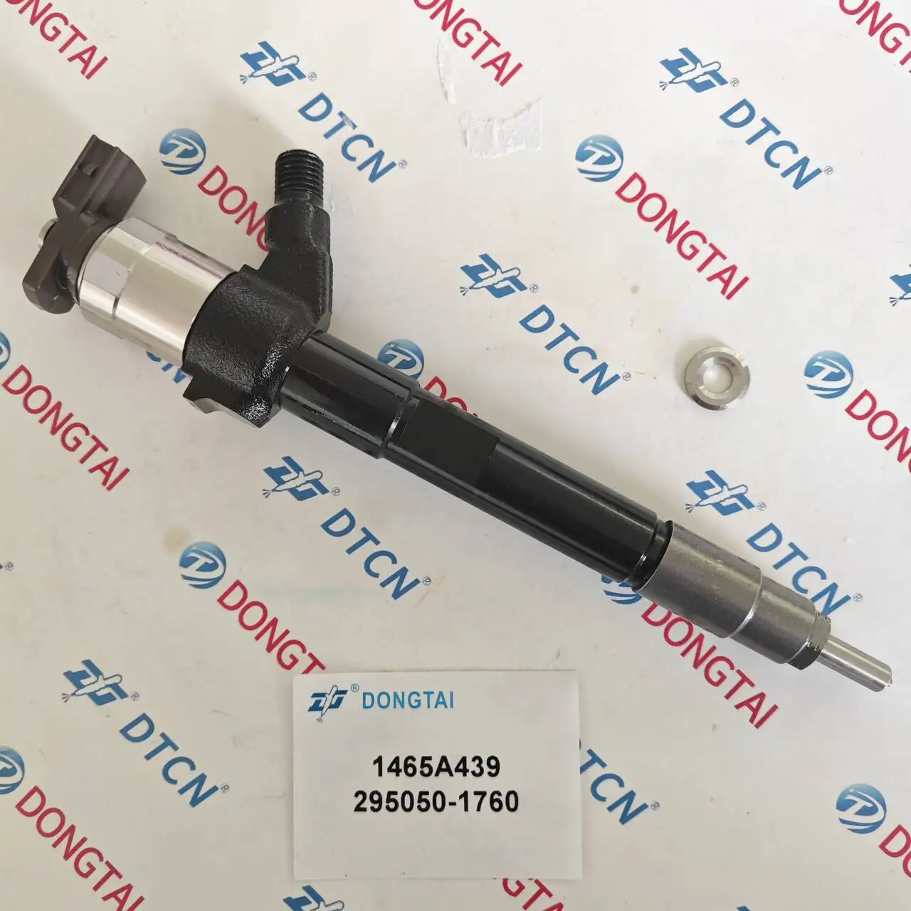 DEN-SO Common Rail Injector 295050-1760 1465A439 For MITSUBISHI L200 TRITON 4N15 ENGINE