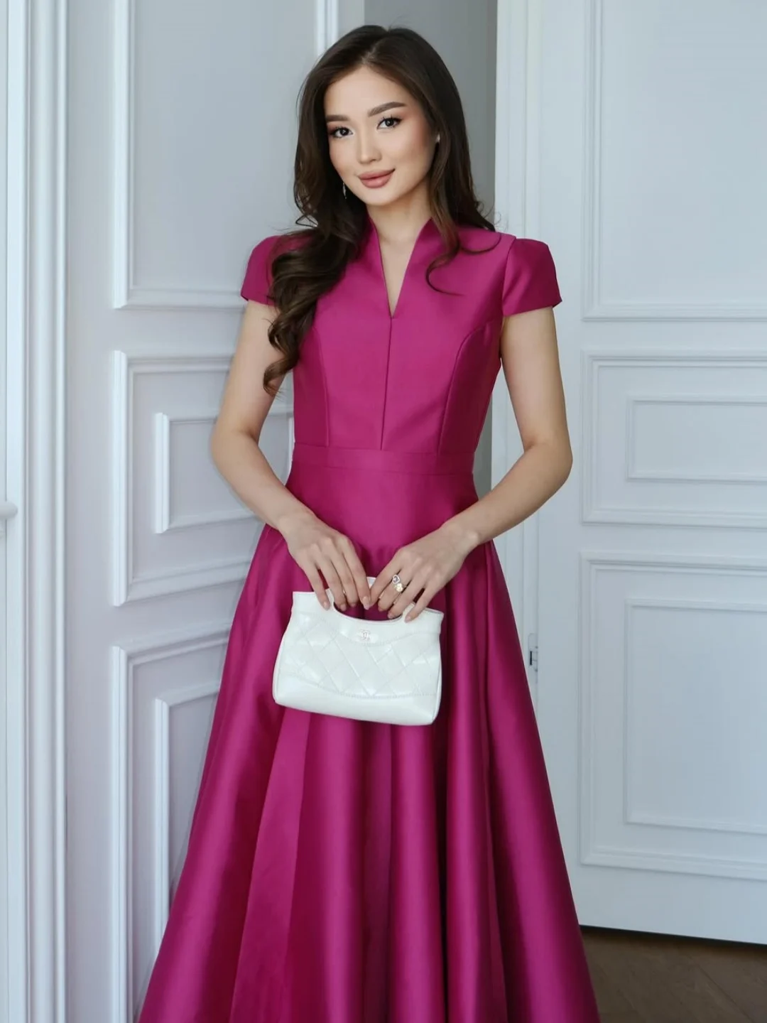 

Elegant, sexy and soft short-sleeved long dress, comfortable dress for women