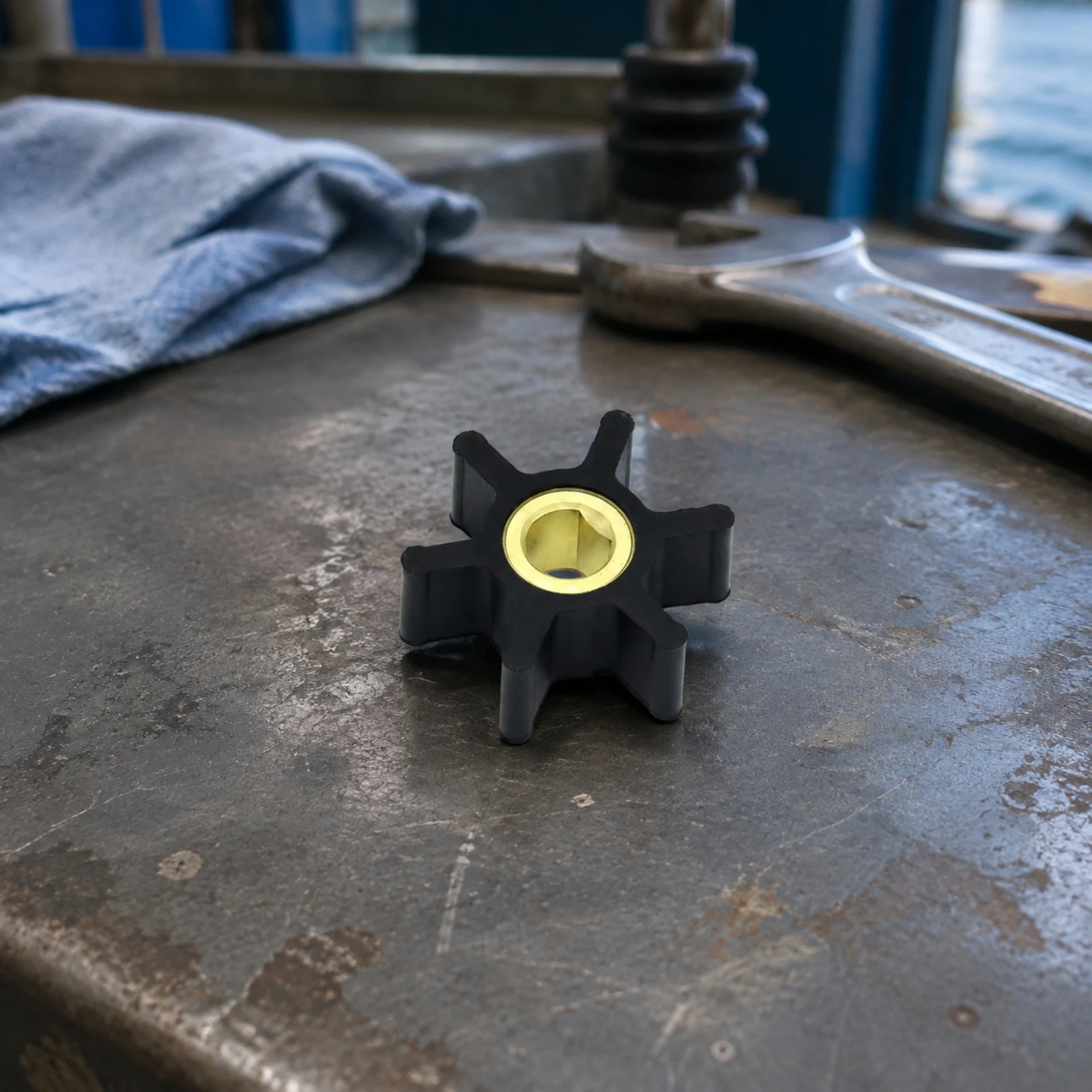 Cooling Water Pump Impeller for Marine Engines with Brass Core Drive Insert Replacement