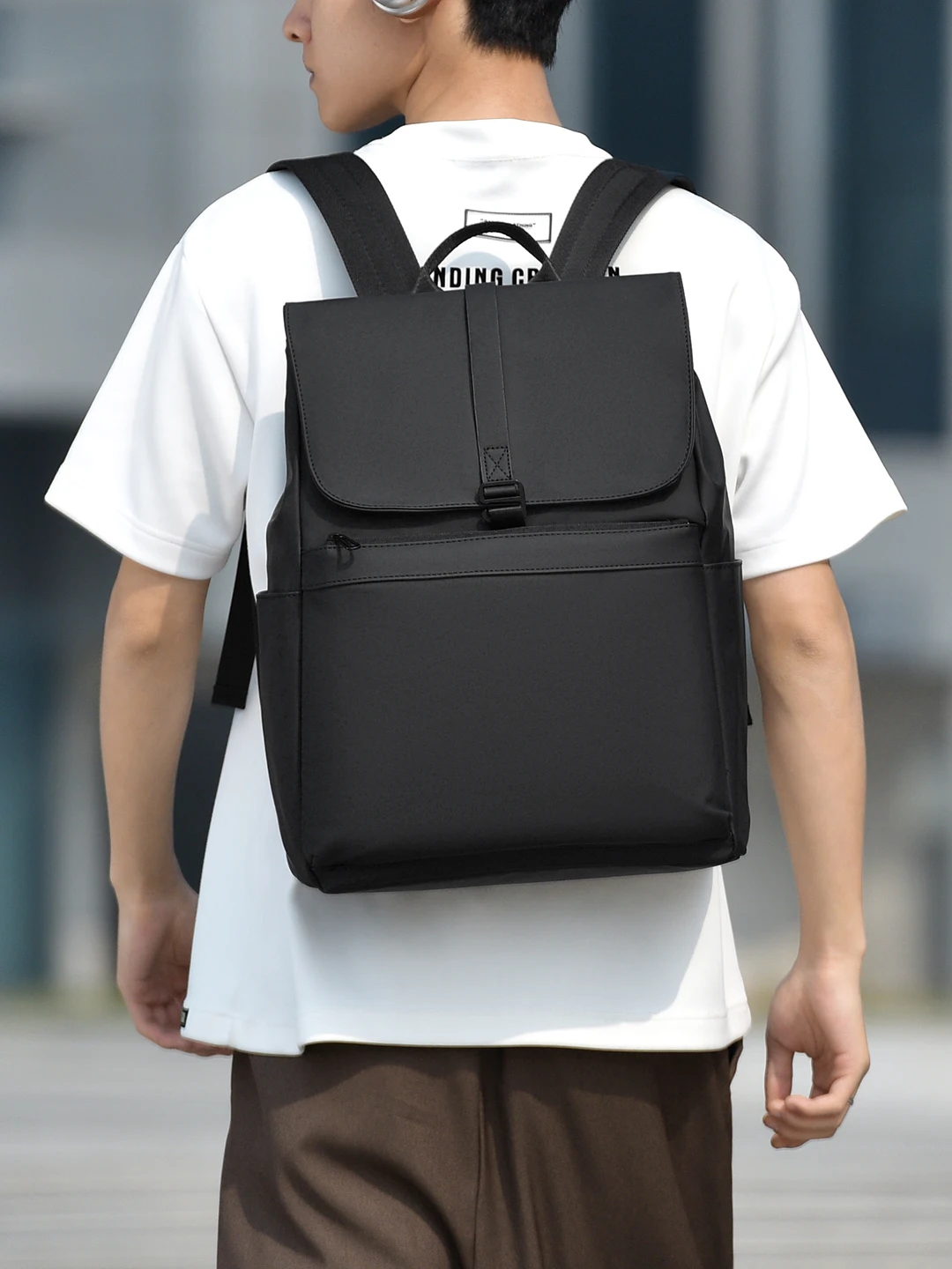 casual-fashionable-large-capacity-backpack-commuter-shoulder-bag-simple-trendy-design-backpack-for-men-and-women