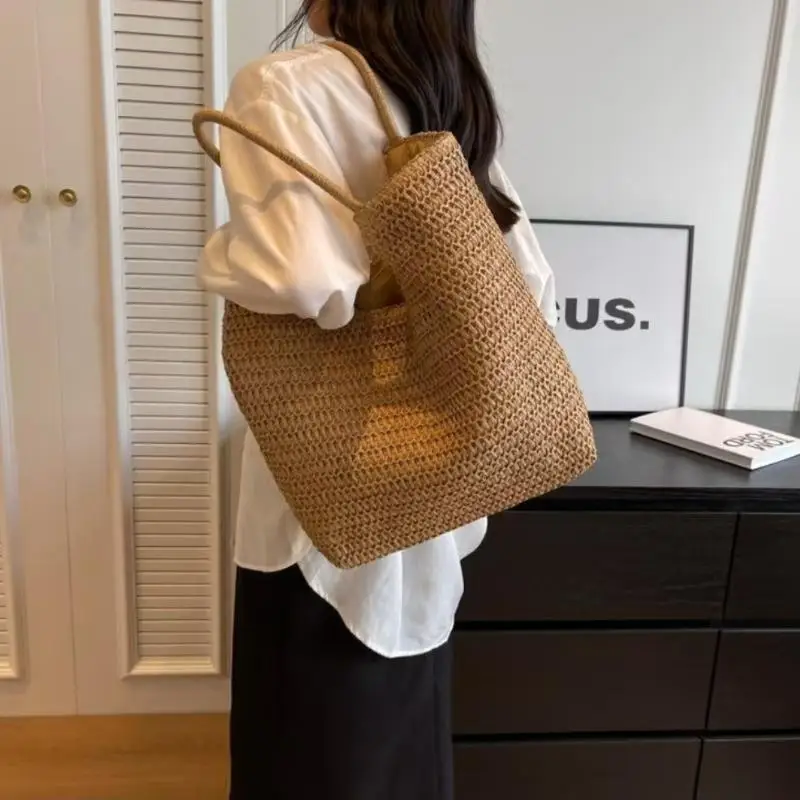 Damen-Tragetasche aus Stroh, gewebt, modisch, schlicht, für den Urlaub, große Kapazität, lässige Schulterhandtasche für den täglichen Gebrauch auf Reisen – Detail 2