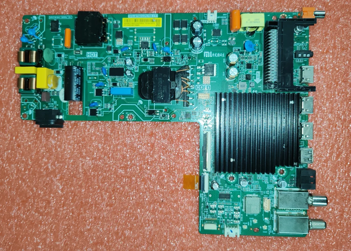 TPD.MT9612.PC795(T)   4kWiFi network three in one TV motherboard, tested well, physical photo