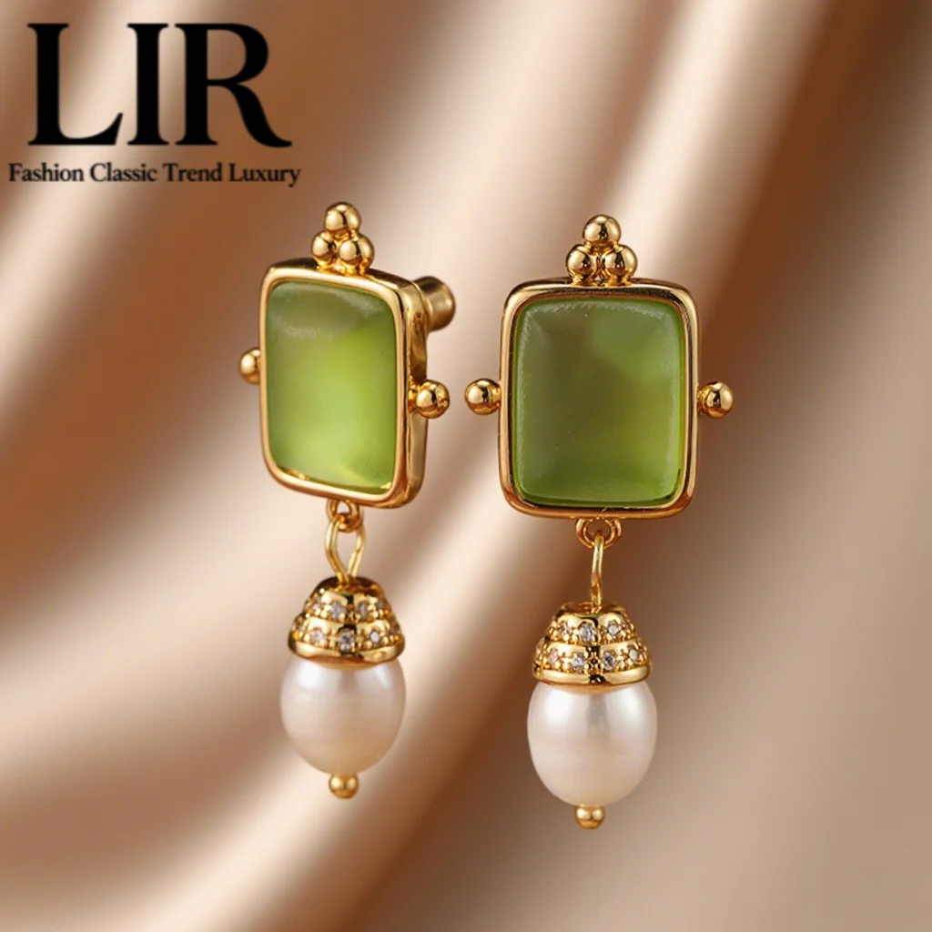 

LIR Stylish Vintage Earrings: Green Apple Freshwater Pearl Tassel, White-Green Blend, Women's Elegant Dangles