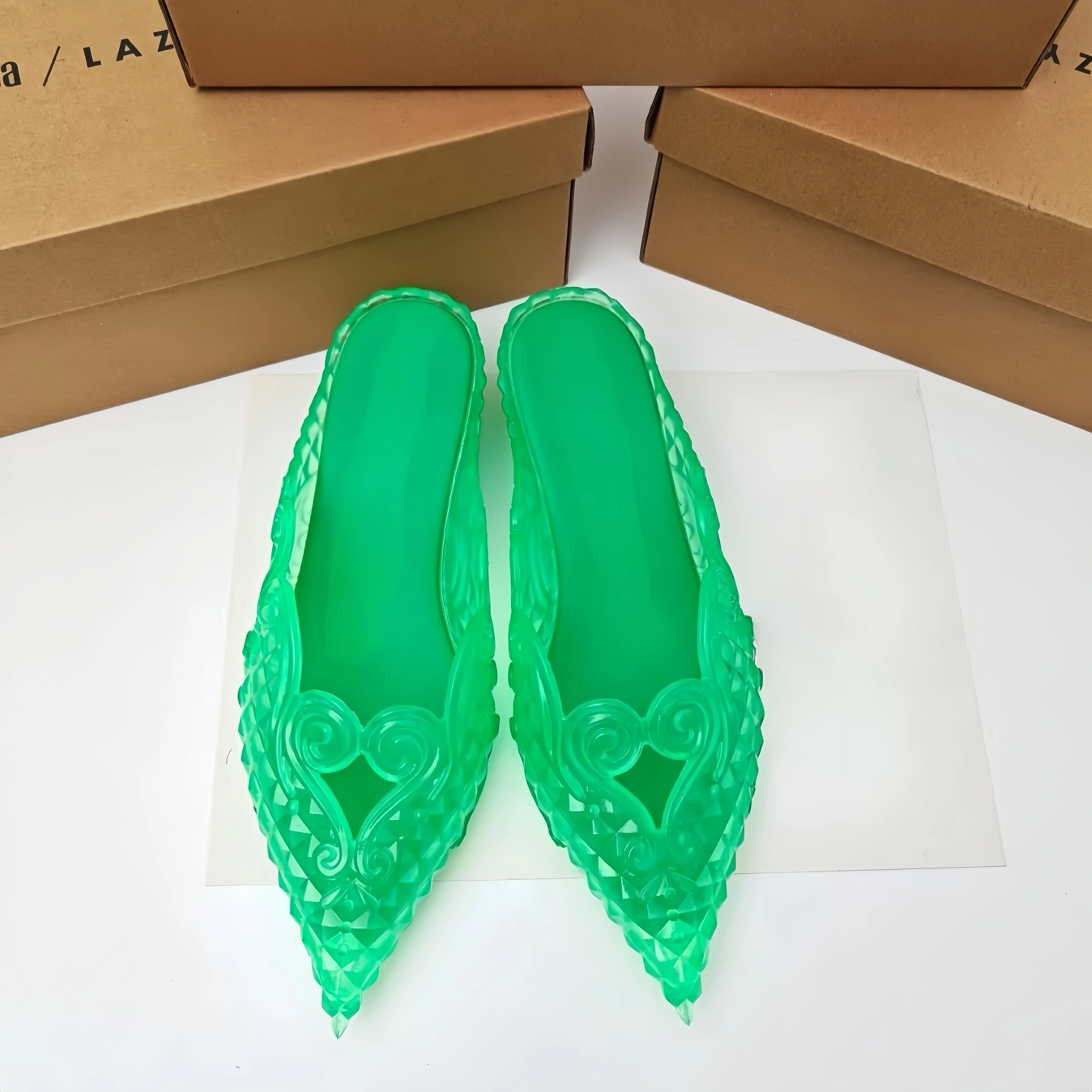 レディースシューズ、ポインテッドトゥ、ローヒール、スリッパ、 - Court Heel Pointed のレビューと価格