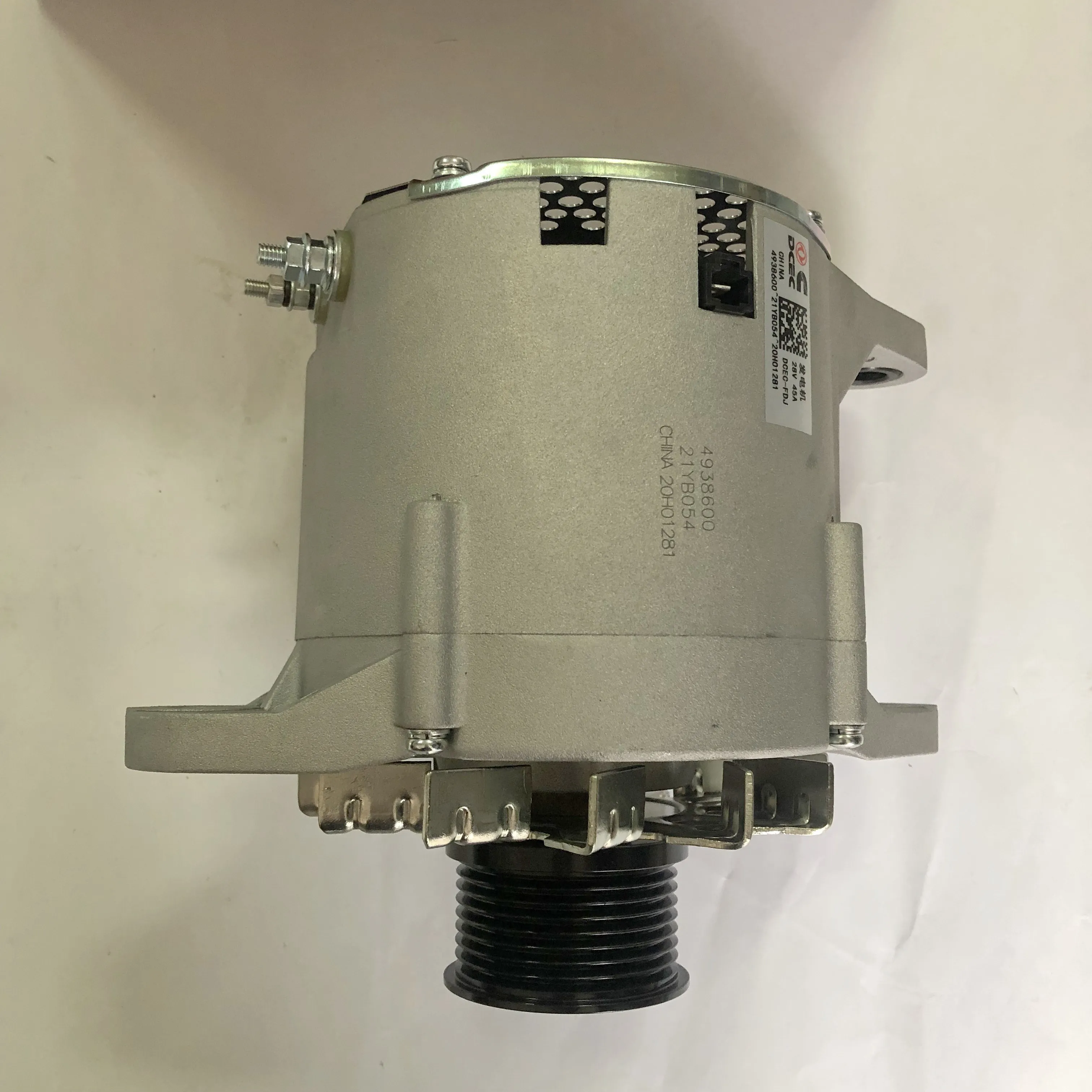 Genuine DCEC Diesel Engine 28V 45A Alternator 4938600 37N-01010