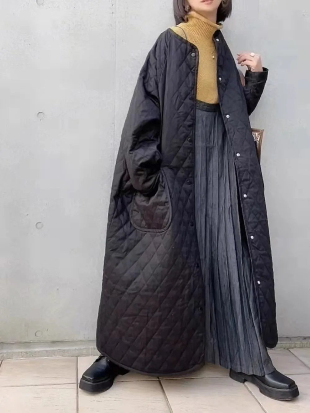 

Lightweight Cotton Jacket with Diamond Stitching And Cotton Filling Long round Neck Open Cardigan Style Women's Winter Coat