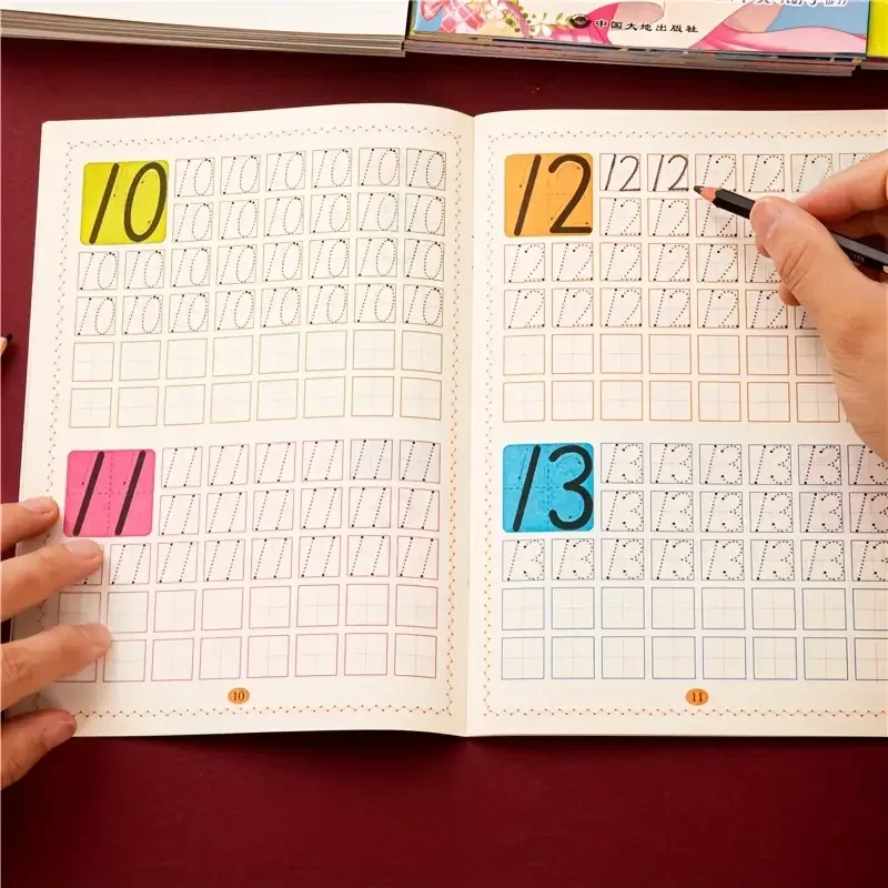 مصنف لتتبع الأرقام من 0-100: الكتابة اليدوية المدرسية تعلم الرياضيات كتاب الكتابة للأطفال