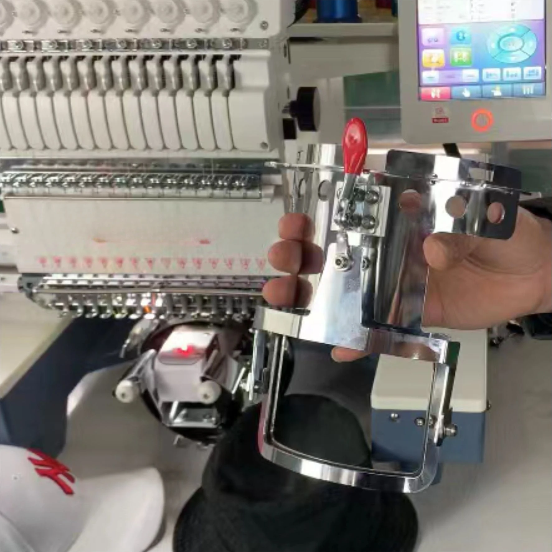 Pocket embroidery device suitable for various embroidery machines