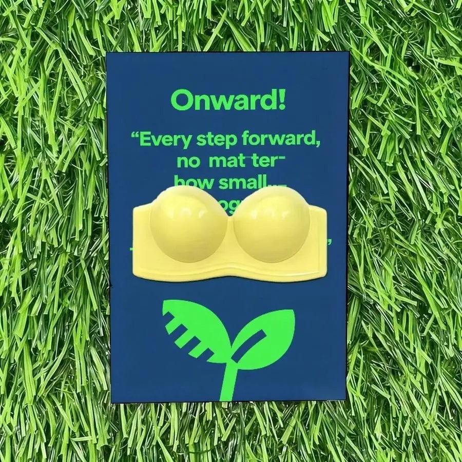 1/5/10/20/50/100pcs Cute A good friend is like a bra Novel bra pocket hug gift card set, synthetic resin, unique encouragement c