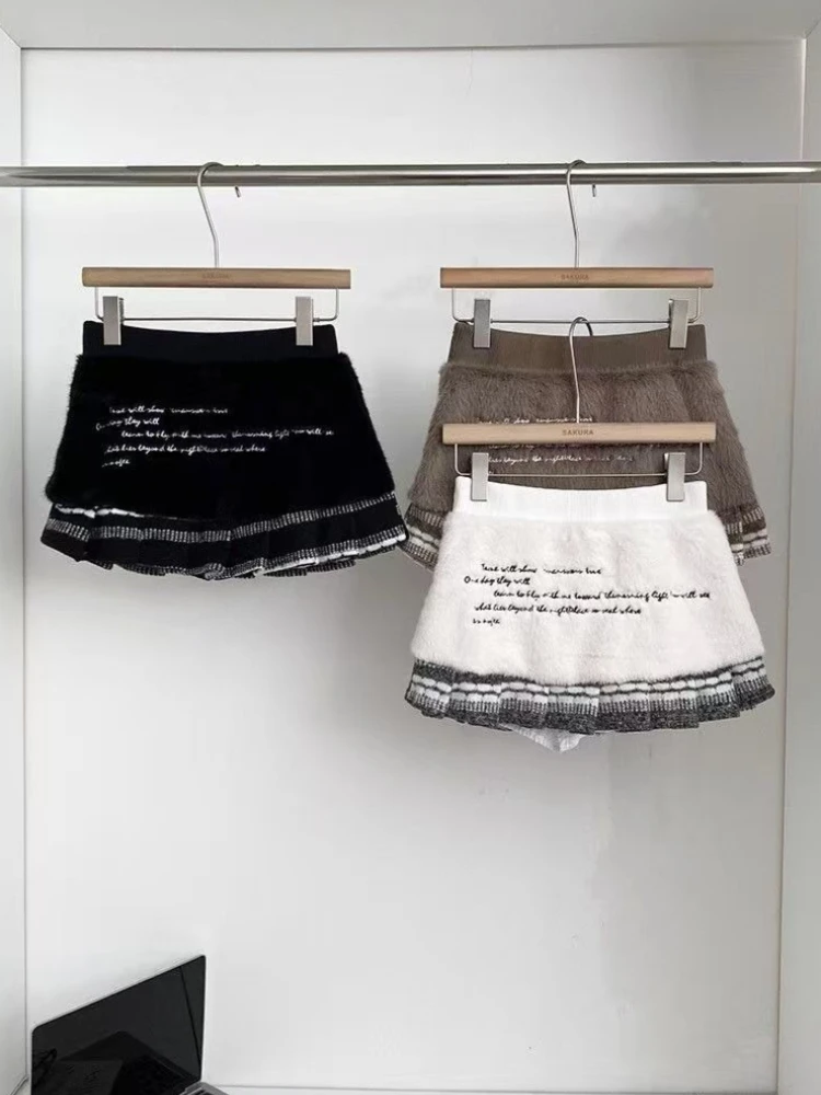 2026 Winter Fashion Design High-waist Short Skirt Women Vintage Chic Letter Embroidery Patchwork Package Hip A-line Skirt New