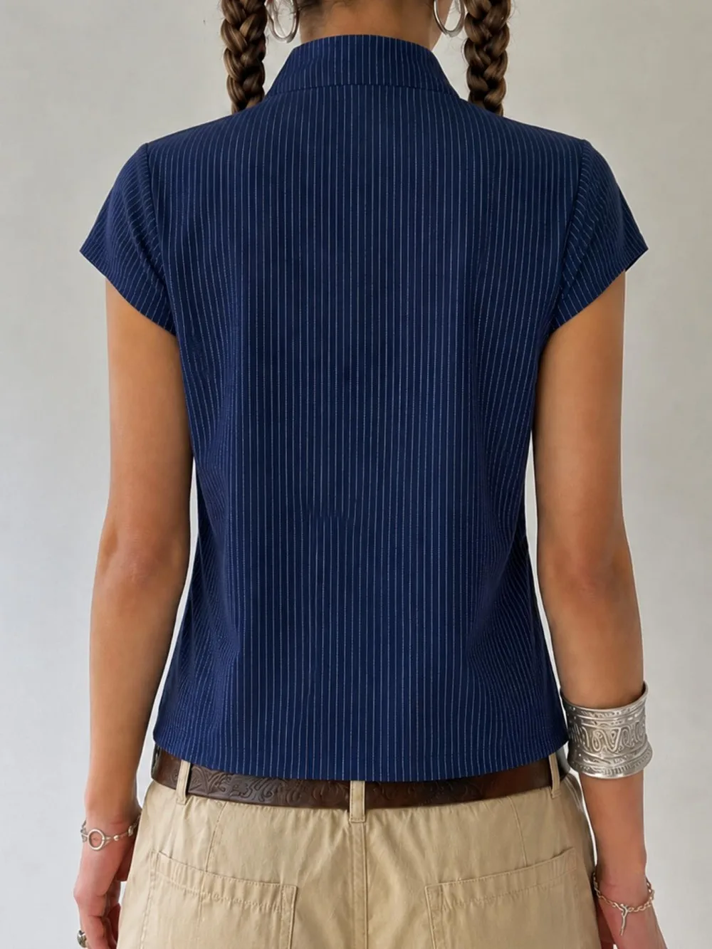2026 New Summer Minimalist Navy Blue Fine Vertical Stripe Stand up Collar Top with Double Row Buttons, Trendy and Spicy Girl Ins