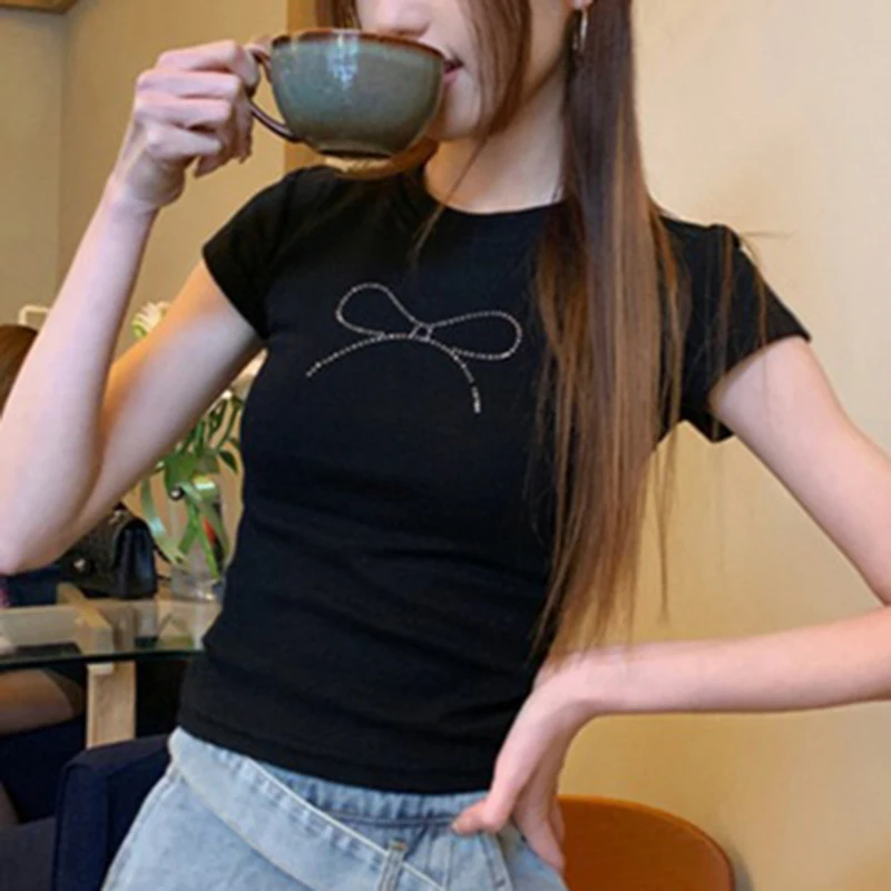 Frühlings-Rundhals-Pullover T-Shirt mit kurzen Ärmeln, Strass-Verzierung, sexy freiliegender Nabel, japanisch-koreanischer Stil, lässiges Damen-Oberteil