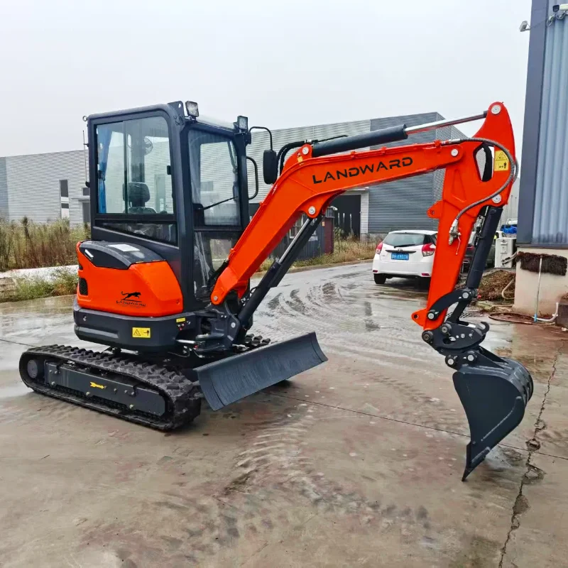 Cina PANDWARD Mini escavatori cingolati Micro Digger Nuovo piccolo escavatore da 2,5 tonnellate Mini macchine per terreni da 1,8 tonnellate personalizzate