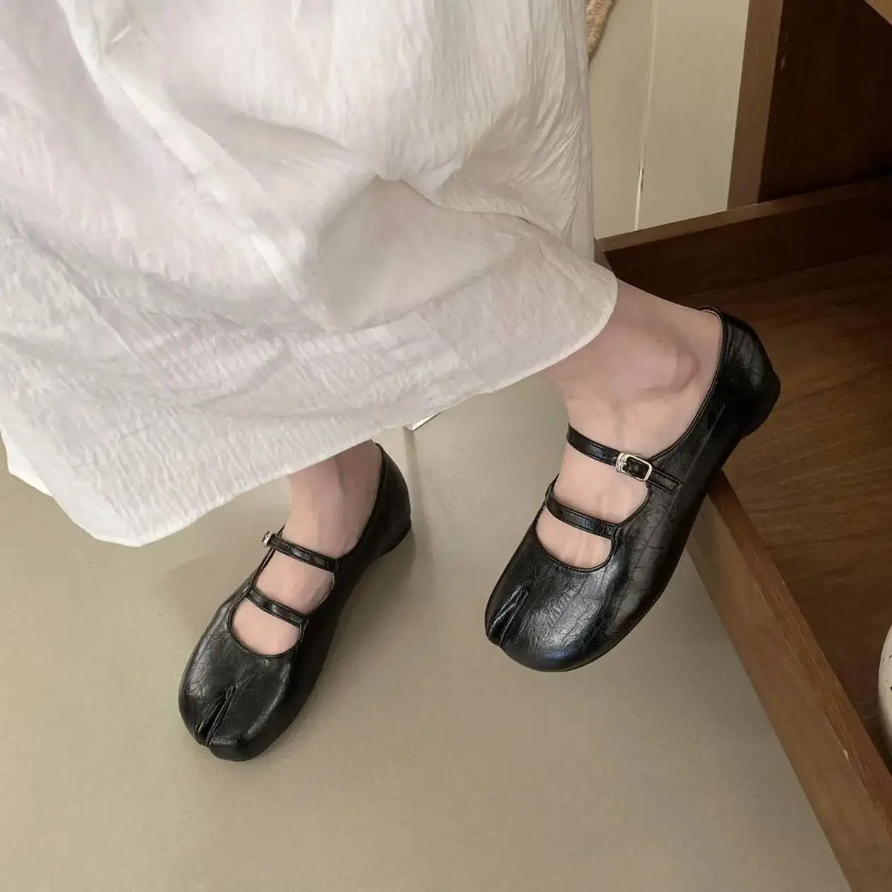Split Toe Shoes Bal… - image
