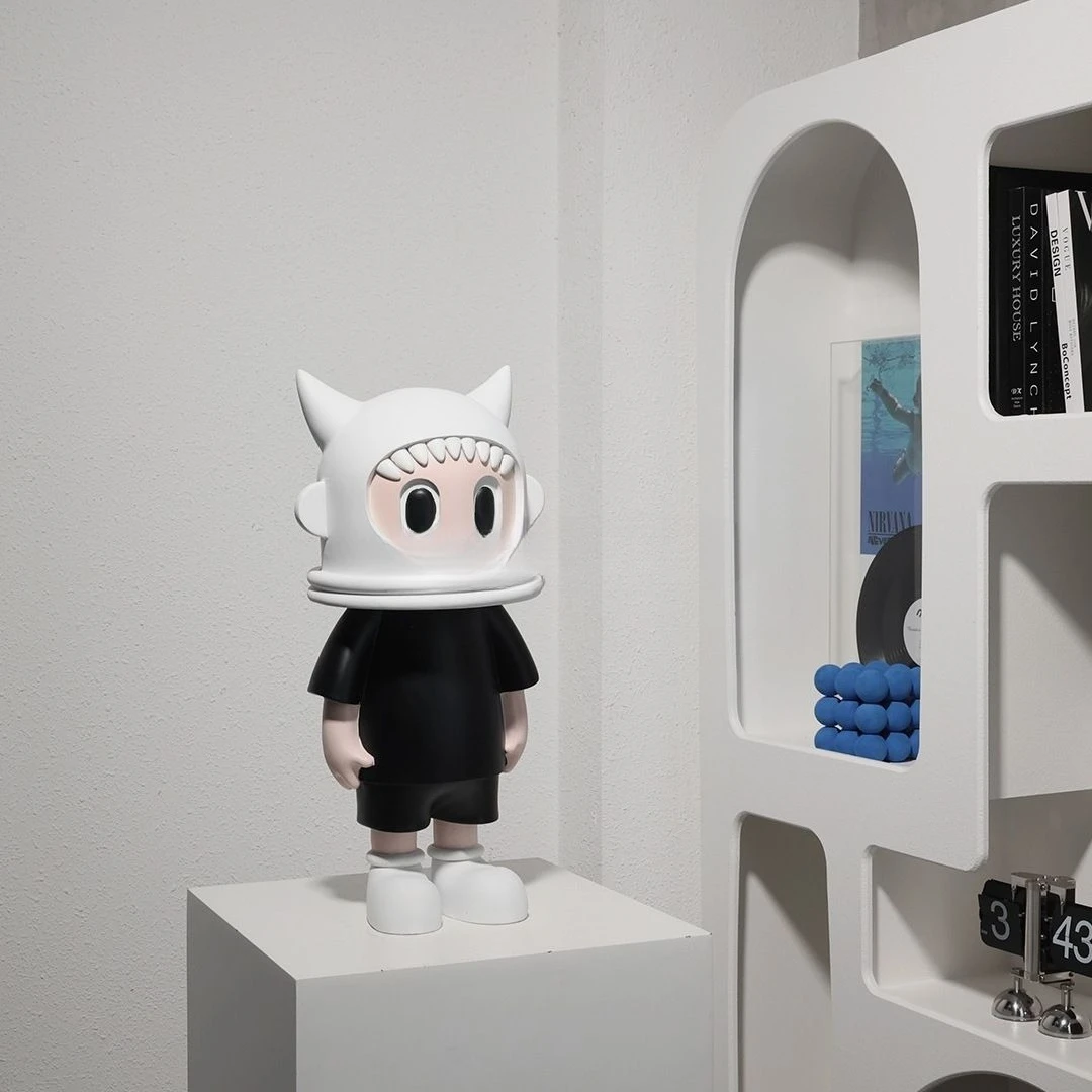 

Minimalist Anime Sculpture - Oversized Character Statue for TV Console & Kids Room, Show Flat Decor