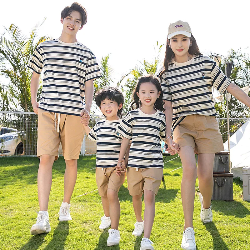 Stylish Family Matching Outfits with Striped Short Sleeve T-shirts, Perfect for Family Photos