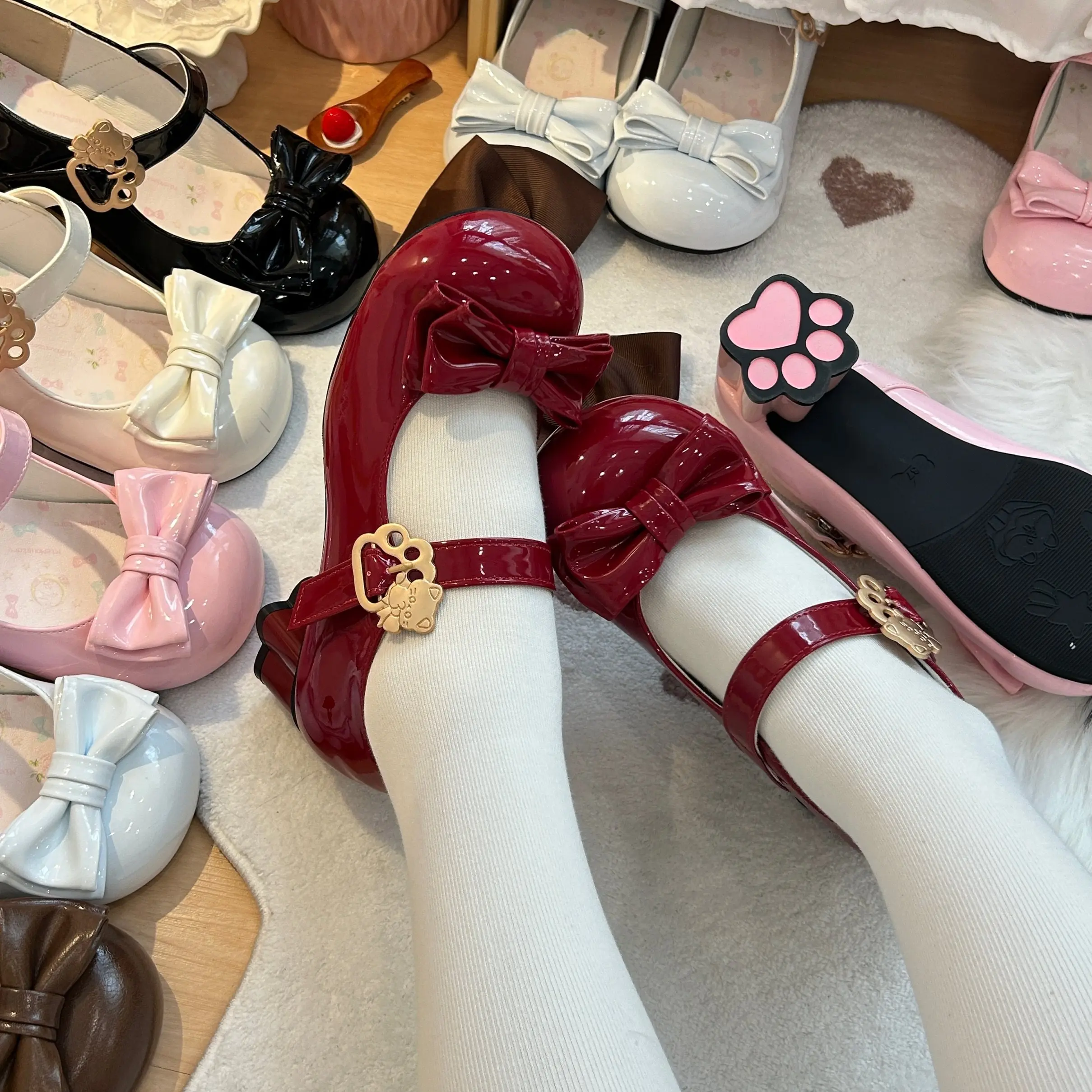 Thumbnail 2 - #37 Latest Middle Heels Offers
