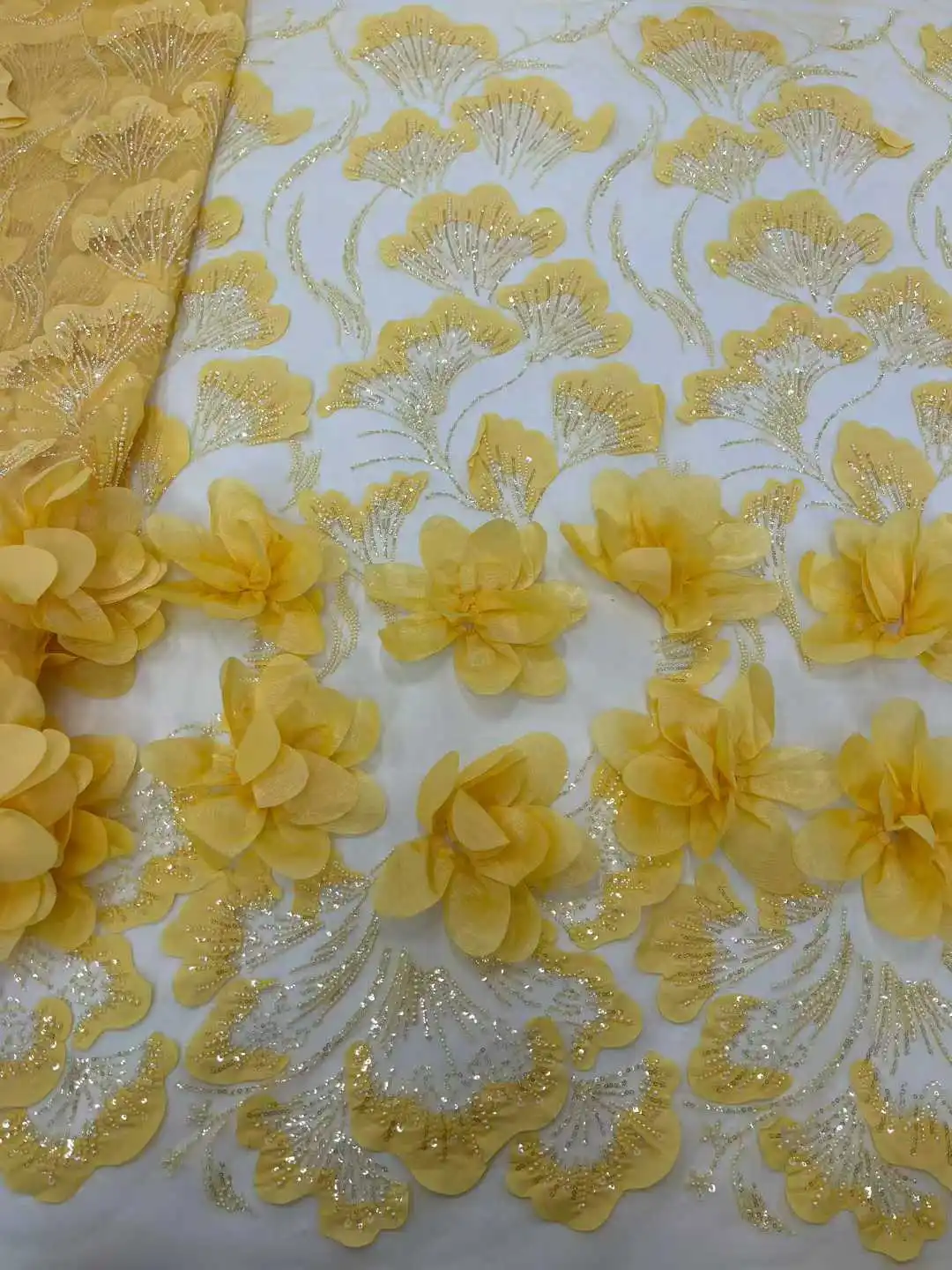 

African 3D Floral Lace Fabric French Nigerian Sequins Beaded Tulle Lace Fabric For Women's Party Wedding Dresses