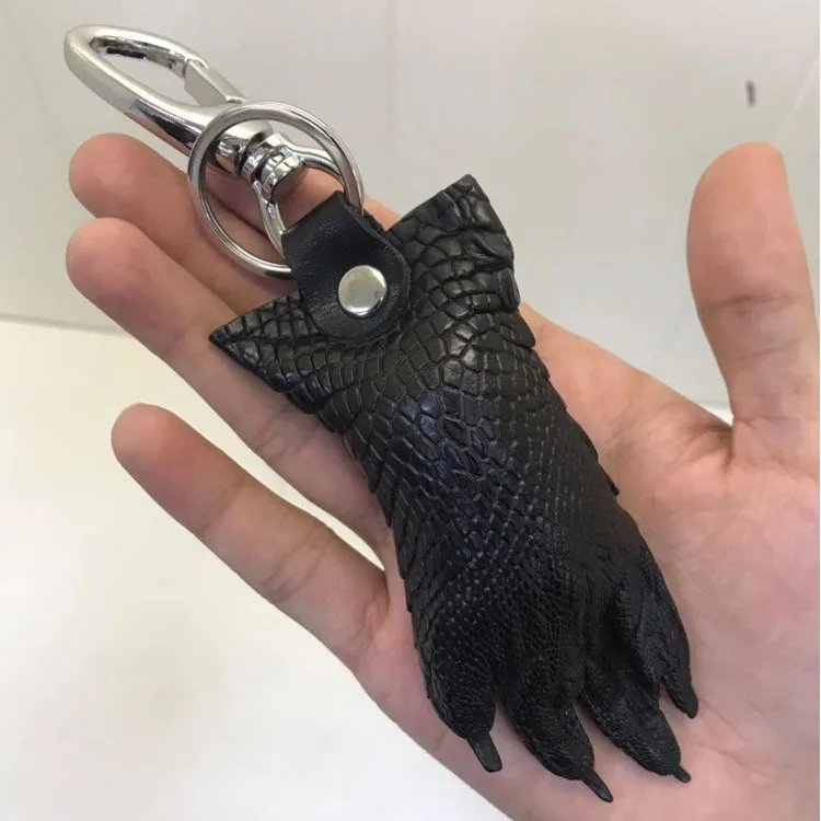 2022 New Crocodile Skin Claw Key Chain Genuine Leather Pendant Real Crocodile Front And Rear Claw Personalized Clasp Bag 45