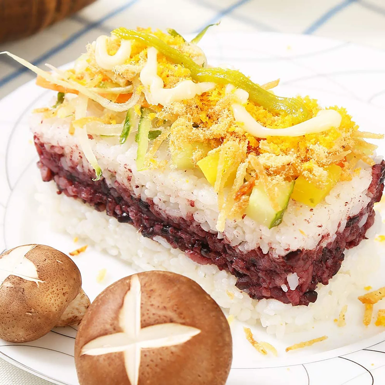 

2Pcs Sushi Molds Lovely Rice Ball Makers Non-Stick DIY Sushi Making Tools for Bento Homemade Rice Balls Kitchen Supplies